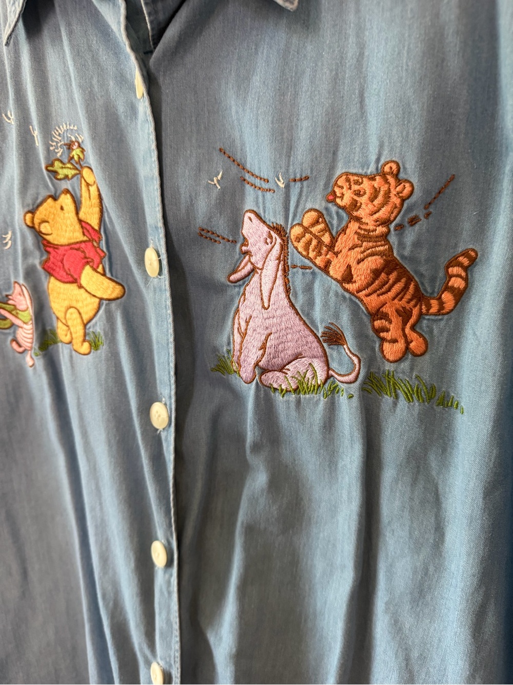 Vintage 90s Disney chambray womens button down Winnie the Pooh Embroidered Shirt - Picture 4 of 6
